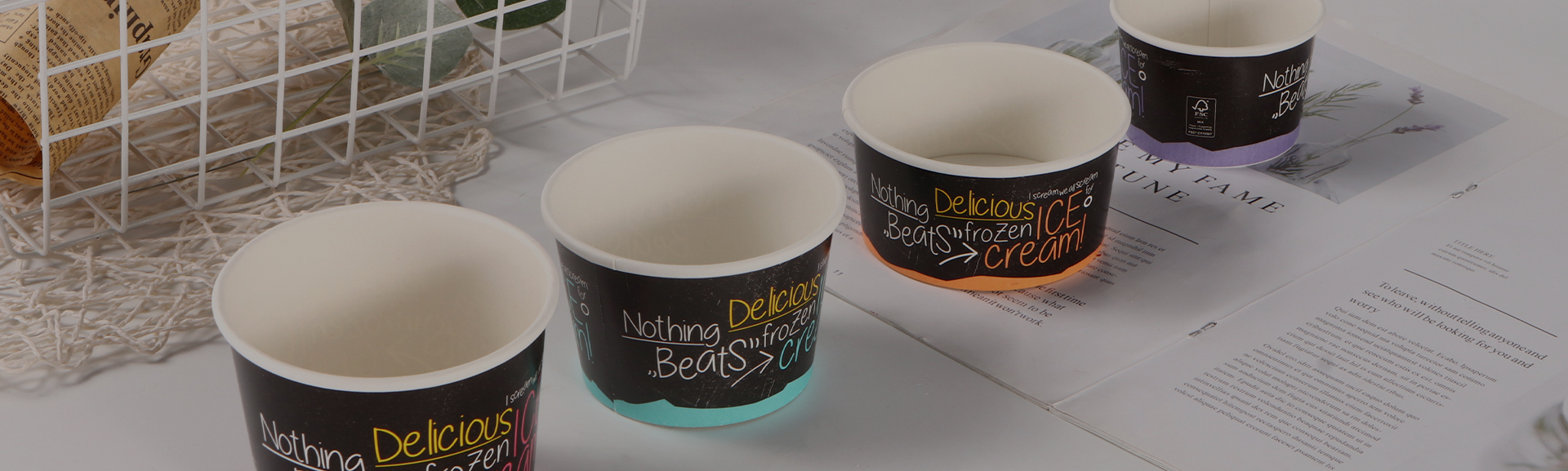 كوب ورقي للآيس كريم