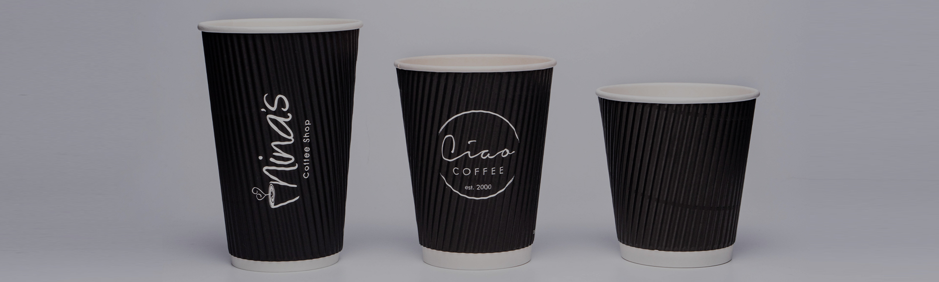 تموج كأس ورق الحائط